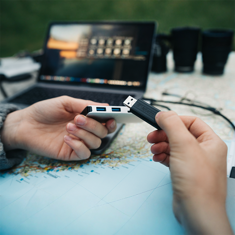USB memorijski stik 3.2 Gen1 Verbatim 128GB, crni, pinstripe, Store'n'Go slika 6